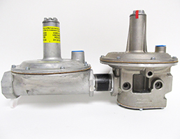 Maxitrol 325-7AL210D-1-1/2 1-1/2" Line Pressure Regulator 1,250,000 BTU